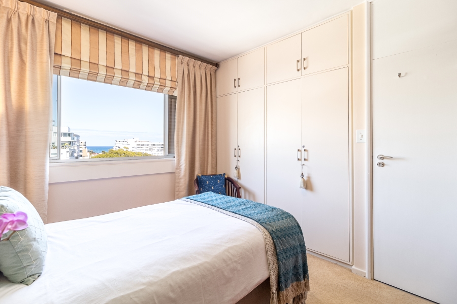 2 Bedroom Property for Sale in Sea Point Western Cape